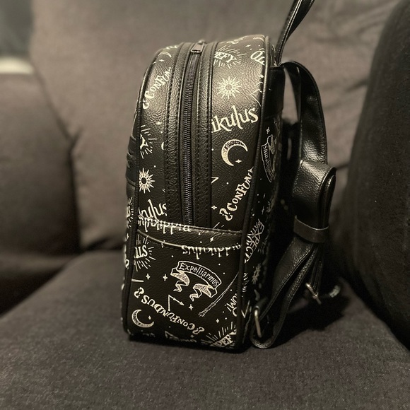 Loungefly Harry Potter Spells backpack - Picture 6 of 6